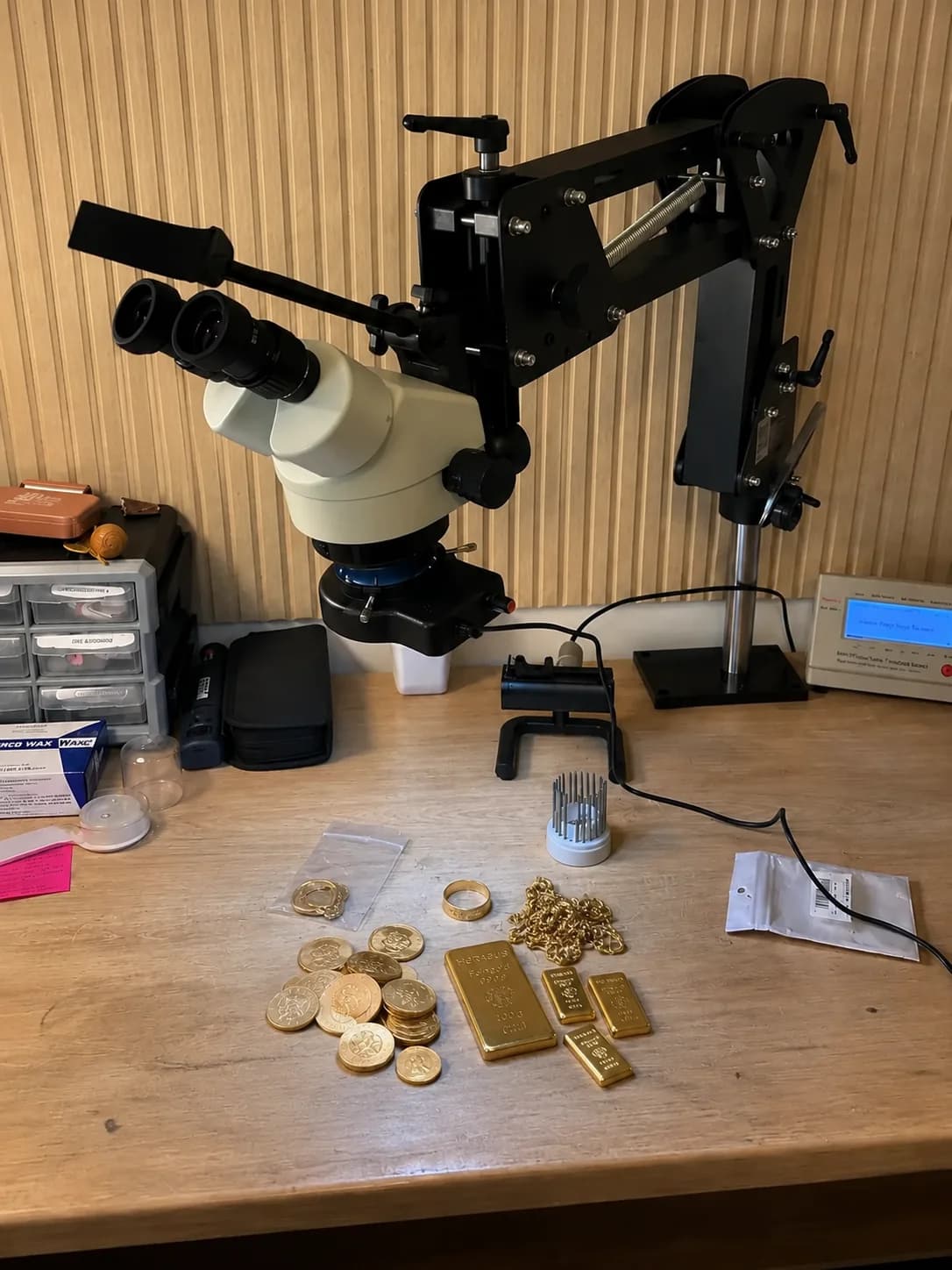 Expertise de bijoux en or dans notre boutique de Bernay