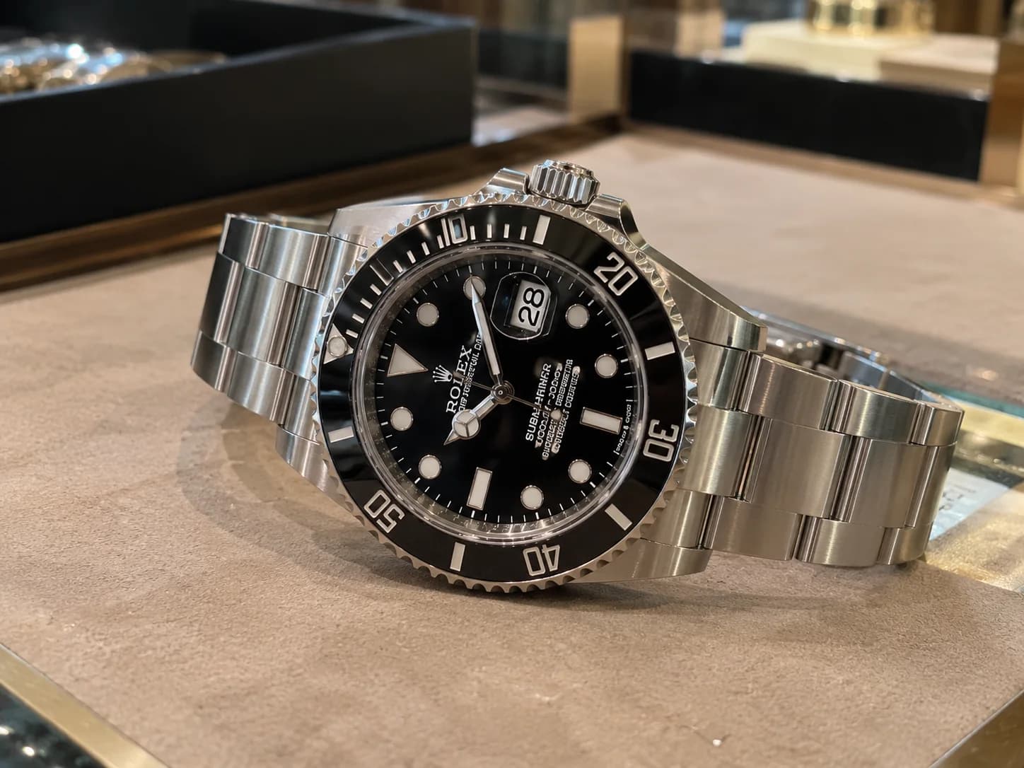 Montre de luxe présentée pour expertise chez Le Dragonneau
